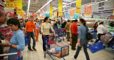 Stire din Economie : La loc comanda: Ministerul Agriculturii a amânat ordinul pentru plafonarea prețului alimentelor