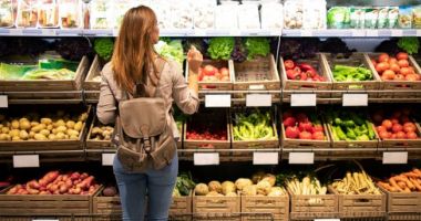 Stire din Social : Indicele global al prețurilor la alimente a scăzut anul trecut cu 13,7%