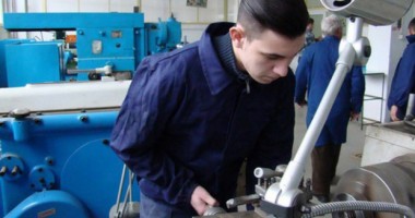 Stire din Economie : Prețurile producției industriale  au scăzut cu 1,1% față de 2013