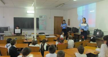 Elevii constănțeni, în vizorul polițiștilor - 3