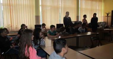 Stire din Eveniment : Elevii din Constanța, instruiți privind delincvența juvenilă