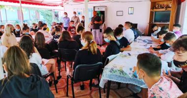 Stire din Eveniment : Luptă împotriva drogurilor! Barmanii, instruiți să acorde primul ajutor la supradoze!