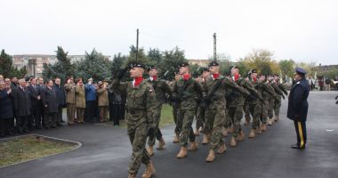Stire din Actualitate : Mutare crucială a lui Trump. SUA ar putea avea o prezență militară permanentă în Polonia