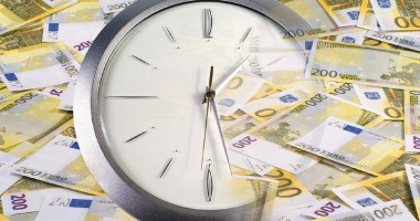 Stire din Economie : Prezidențialele faultează bugetele de stat pe 2015
