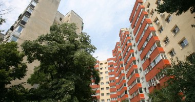 Stire din Economie : În câteva zile se decide soarta programului Prima Casă
