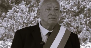 Stire din Actualitate : Corpul neînsuflețit al primarului comunei Lumina, Dumitru Chiru, este depus la Mănăstirea Văcăreștii Noi
