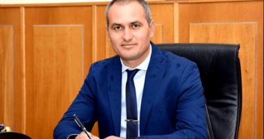 Stire din Eveniment : Primarul unei comune, judecat după ce a forţat o persoană cu handicap mintal grav să muncească gratis