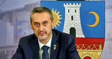 Stire din Eveniment : Primarul din Slatina, pus sub urmărire penală. Mario De Mezzo a ajuns în fața procurorilor