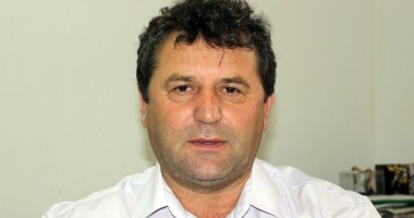 Stire din Politică-Administrație : Primăria Albești organizează petrecerea "Fiii Satului"