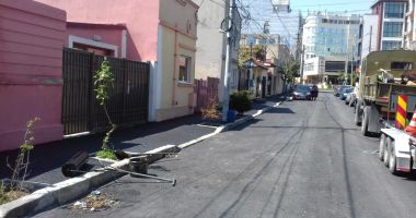 Stire din Politică-Administrație : Primăria Constanța a reluat lucrările de asfaltare