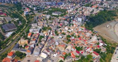 Primăria Constanţa. Agenţii economici, obligaţi să vizeze programul de funcţionare