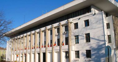 Stire din Politică-Administrație : Consilierii locali municipali, convocați în ședință ordinară. Se aleg viceprimarii Constanței