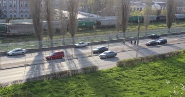 Primăria Constanța a pus gând rău copacilor din zona Poarta 1! Proiectul de reabilitare a perimetrului, făcut pe genunchi! - 3