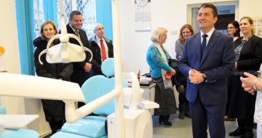 Stire din Politică-Administrație : Primăria Constanța a renovat cele 14 cabinete stomatologice din unitățile școlare