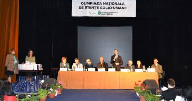 Primăria Mangalia a premiat peste 100 de elevi olimpici