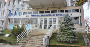Stire din Politică-Administrație : Guvernul alimentează conturile Callatis Therm pentru frigul din Mangalia