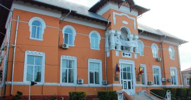 Stire din Politică-Administrație : Relațiile cu publicul, suspendate la Primăria Medgidia. Unde se pot adresa locuitorii
