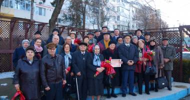Primăria Medgidia  a premiat 17 cupluri căsătorite de 50 de ani