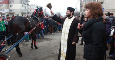 Primăria din Mihail Kogălniceanu a organizat "Botezul Cailor" - 3