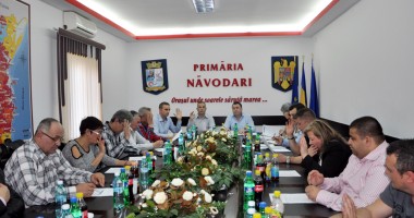 Stire din Politică-Administrație : Primăria Năvodari sprijină sportul