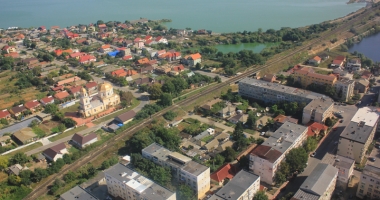 Primăria Năvodari continuă programul de dezinsecție în oraș