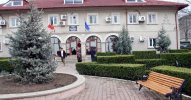 Stire din Politică-Administrație : Primăria Năvodari a sancționat trei angajați de la biobază