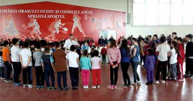 Stire din Politică-Administrație : Primăria Ovidiu investește în tineri. A fost deschisă o nouă secție sportivă