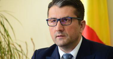 Stire din Politică-Administrație : Investiții tăiate, angajări blocate la Primăria Constanța. Făgădău: "Vor crește taxele și impozitele locale!"