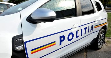 Stire din Eveniment : Angajată a unei primării, suspectată că şi-a însuşit 500.000 de lei din contul instituţiei. Femeia a fost reţinută
