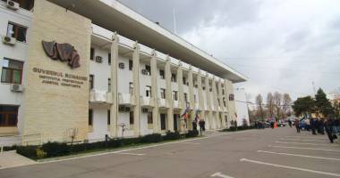 Stire din Politică-Administrație : Primarii și secretarii localităților din Constanța, convocați la Prefectură
