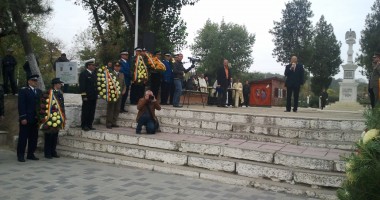 Stire din Politică-Administrație : Unirea Basarabiei cu România, sărbătorită în stil ecologic la Cernavodă