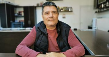 Stire din Politică-Administrație : Primarul din Topraisar, Stelian Gheorghe, a demarat un proiect de asfaltare a unor străzi principale