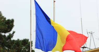 Stire din Politică-Administrație : Primarul care refuză arborarea drapelului își pierde mandatul