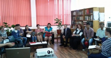 Stire din Politică-Administrație : Primarul Cristian Radu, prezent la ședința Asociației de Părinți de la Liceul "Ion Bănescu"