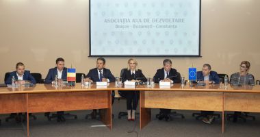 Primarul Decebal Făgădău  a semnat actul constitutiv al Asociației 