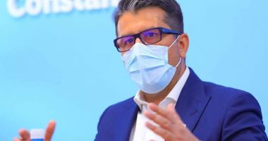 Stire din Politică-Administrație : Primarul Decebal Făgădău: "Aproape 100% din cei care lucrează în turism au luat toate măsurile de protecție!"