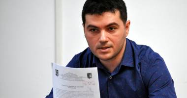 Stire din Politică-Administrație : Primarul din Ovidiu, George Scupra, îl face cetățean de onoare pe Gheorghe Hagi