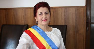 Stire din Politică-Administrație : Primarul din Saraiu, Dorinela Irimia,  a prezentat bilanțul primilor doi ani de mandat