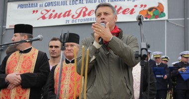 Stire din Politică-Administrație : Primarul Florin Mitroi invită constănțenii la "Ziua Recoltei"