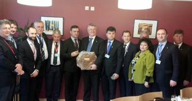 Stire din Politică-Administrație : Primarul Mariana Gâju, delegat al României  la Comitetul Regiunilor