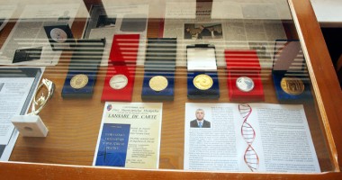Primarul Marian Iordache  l-a declarat Cetățean de Onoare pe savantul Florin Pricop - 2