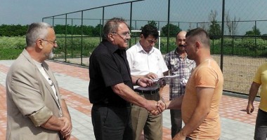 Galerie foto. Primarul Traian Cristea a înmânat cheile noilor locuințe ANL: "Vom mai face două blocuri" - 7