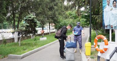 GALERIE FOTO / Primirea elevilor militari în cazarmă, la Constanța - 2