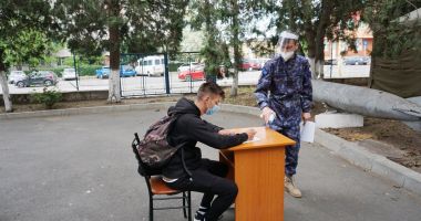 GALERIE FOTO / Primirea elevilor militari în cazarmă, la Constanța - 3