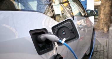 Primiți 10.000 de euro la cumpărarea unei mașini electrice. Care sunt avantajele și dezavantajele unui autoturism eco - 5