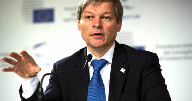 Stire din Politică-Administrație : Prim-ministrul Dacian Cioloș se mai gândește în privința alegerilor din două tururi