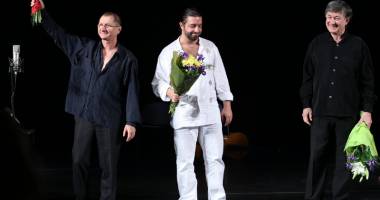Stire din Cultură-Educație : Primul spectacol din 2015 la Casa de Cultură