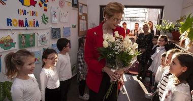 Stire din Social : Principesa Maria, în vizită la Centrul de Îngrijire Copii din Cumpăna