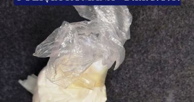 Prinşi pe A2, în flagrant delict, în timp ce transportau droguri - 1