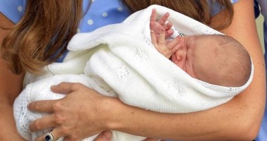 Stire din Monden : Prințul George va fi botezat cu apă din râul Iordan